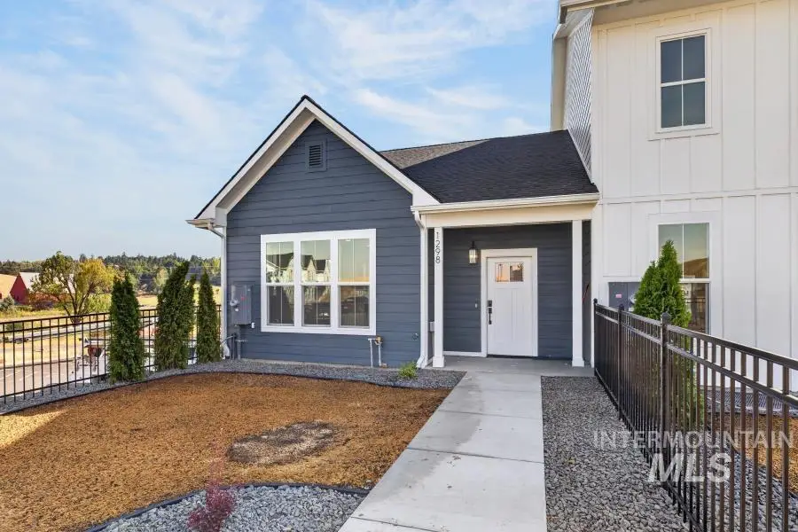 1298 Edington, Moscow, ID 83843 - #2