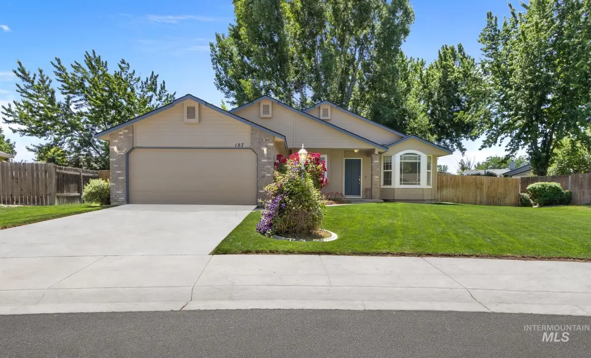 187 W Chrisfield Dr, Meridian, ID 83646 - #1