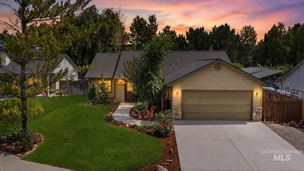7766 Arlington Dr, Nampa, ID 83687