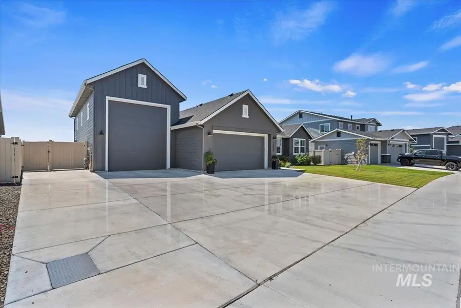12437 W Wayfaring Dr, Star, ID 83669 - #2