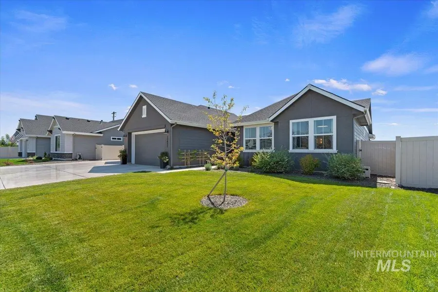 12437 W Wayfaring Dr, Star, ID 83669 - #3