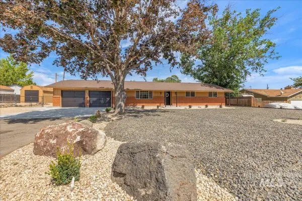 406 Lindenwood Dr, Nampa, ID 83686