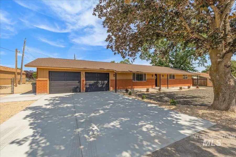 406 Lindenwood Dr, Nampa, ID 83686 - #3