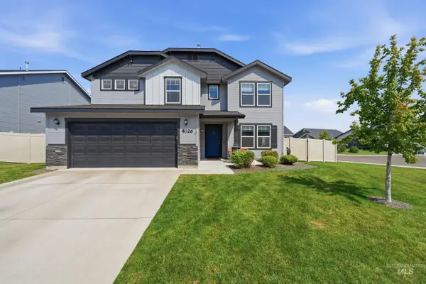 4026 E Hawk Ridge Dr, Nampa, ID 83686