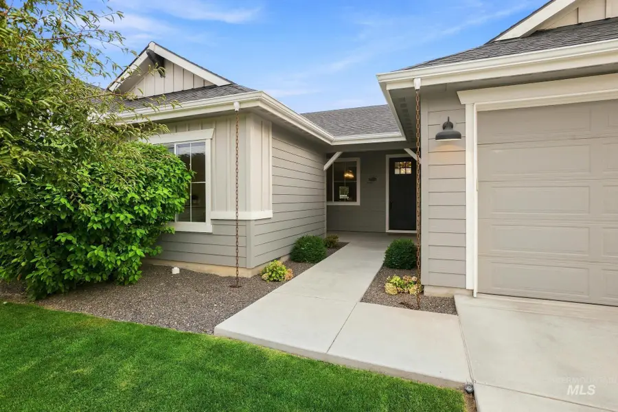 6237 E Canyon Crossing Dr, Nampa, ID 83687 - #3