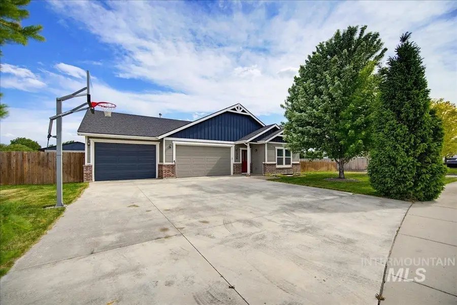 1958 Yellow Pine Dr, Middleton, ID 83644 - #2