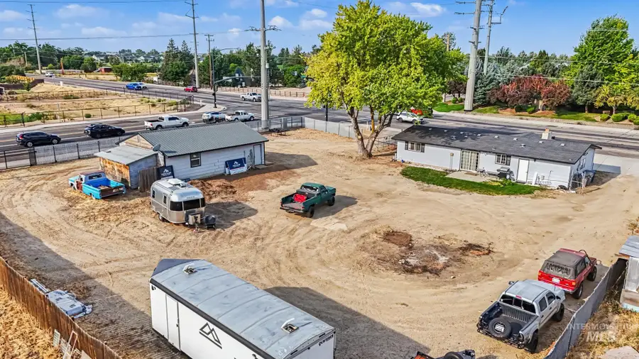 2944 S Cloverdale Rd, Boise, ID 83709 - #3
