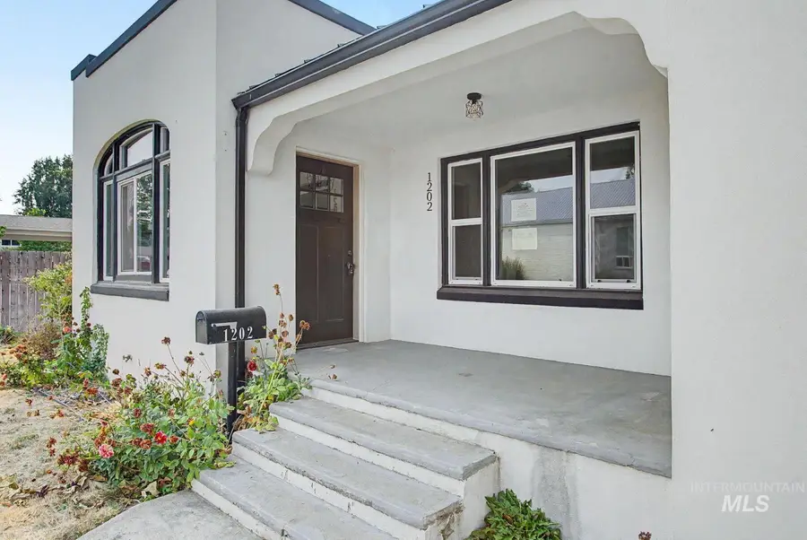 1202 9th Street, Clarkston, WA 99403 - #3