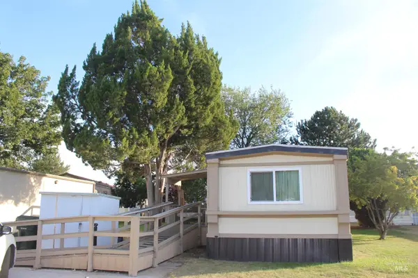 700 E Fairview Ave Trlr 168 #TRLR 168, Meridian, ID 83642