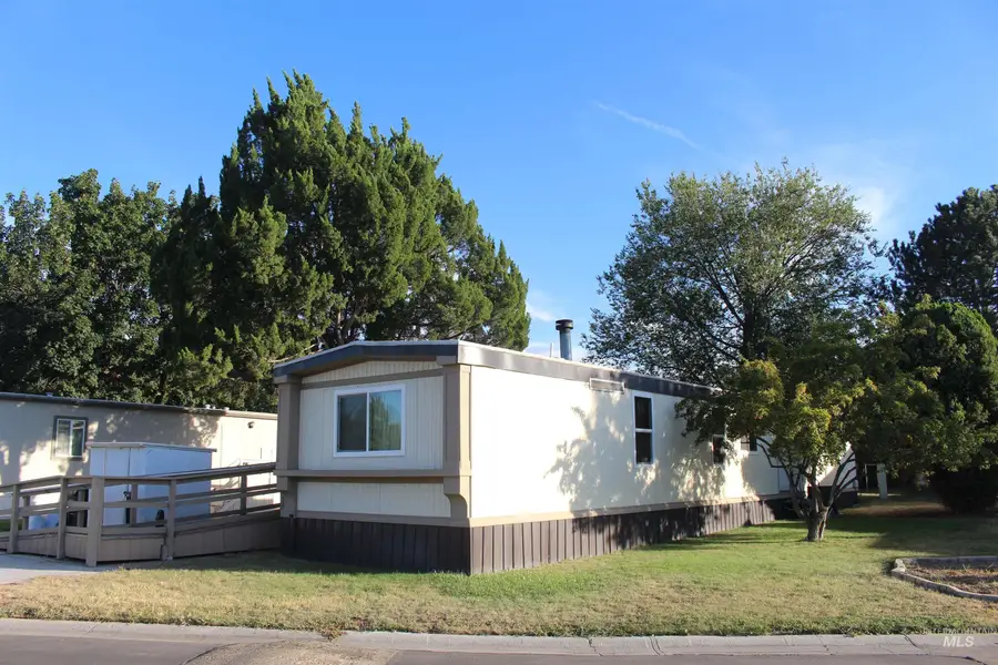700 E Fairview Ave Trlr 168 #TRLR 168, Meridian, ID 83642 - #3