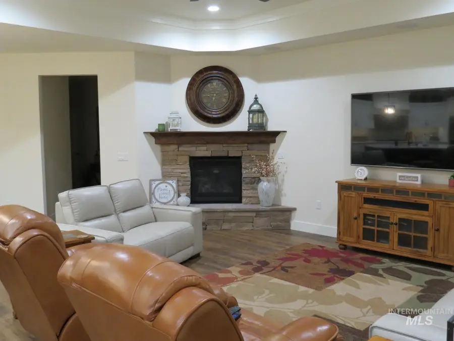 4694 N Bryce Canyon Ave, Meridian, ID 83646 - #2