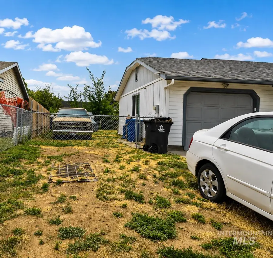 2419 Sugar Cane Drive, Nampa, ID 83605 - #2