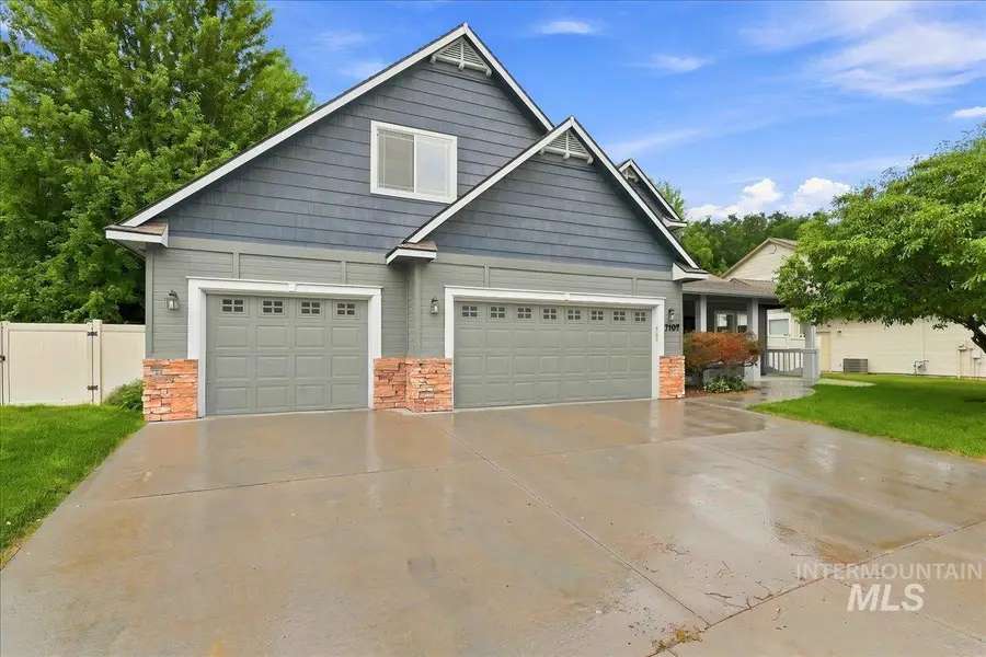 3765 S Naples, Meridian, ID 83642 - #3