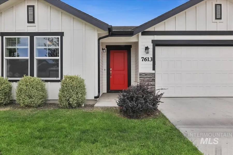 7613 E Iroquois St, Nampa, ID 83687 - #2