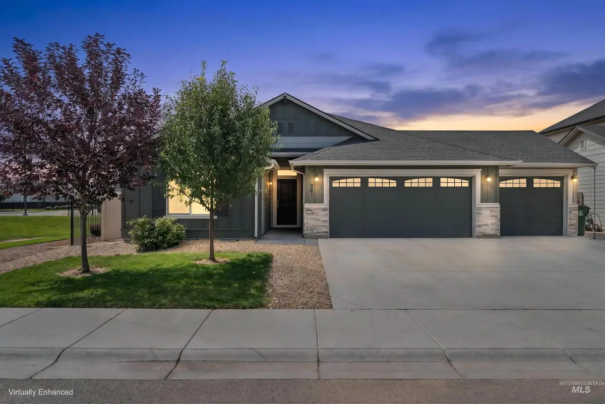 241 S Iceberg Lake Ave, Meridian, ID 83642 - #1
