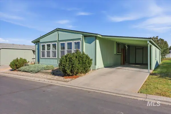 1907 W Flamingo Ave #11, Nampa, ID 83651