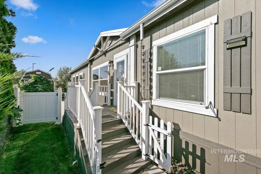 700 E Fairview Ave Spc 14, Meridian, ID 83642 - #2