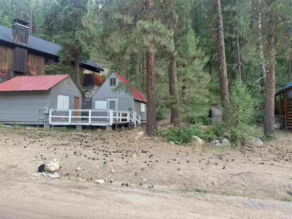 1027 Grouse Creek Rd, Mountain Home, ID 83647