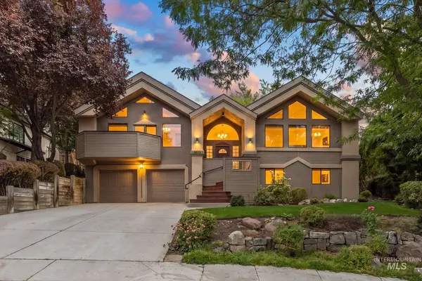 3688 N Stone Creek Way, Boise, ID 83703