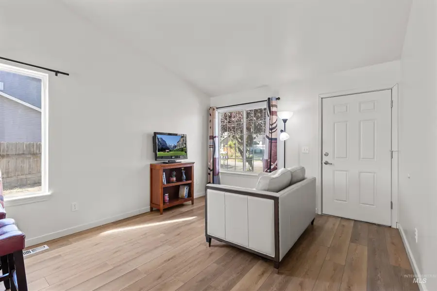 3404 S Poco Loco, Boise, ID 83705 - #2
