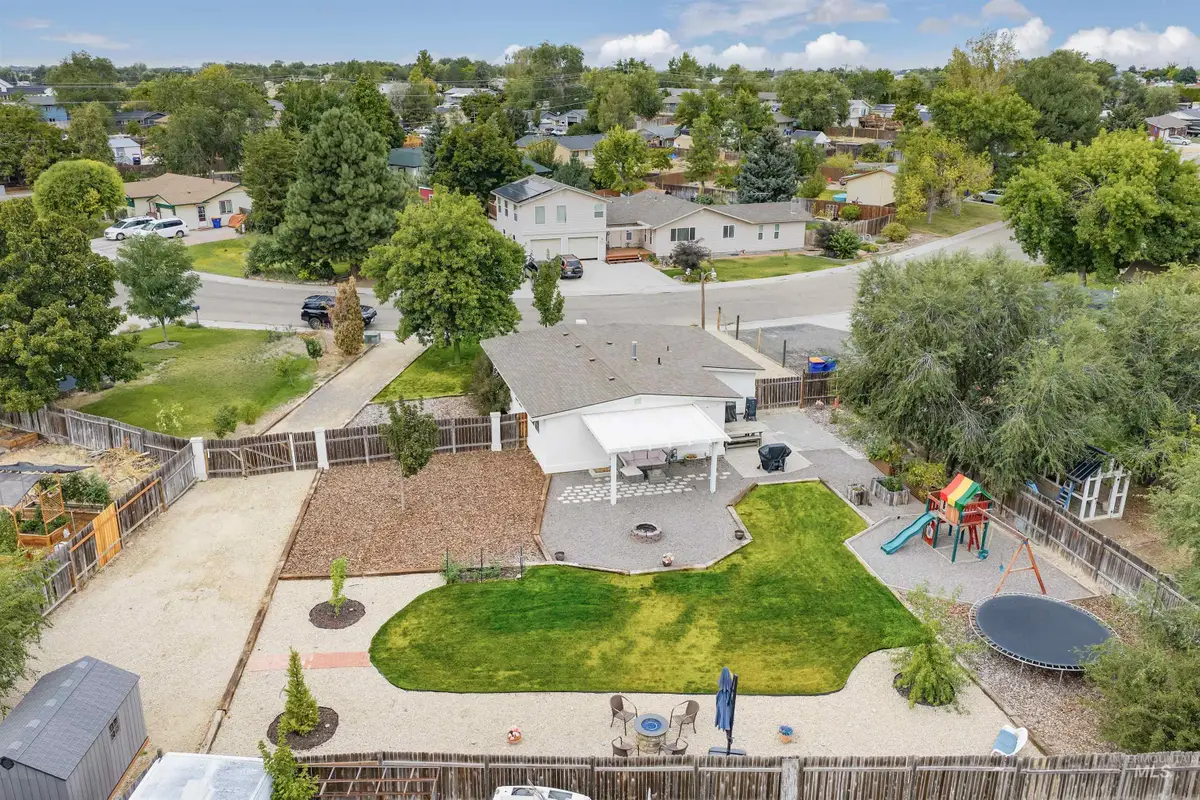10563 W Silver Fox Dr, Boise, ID 83709 - #1