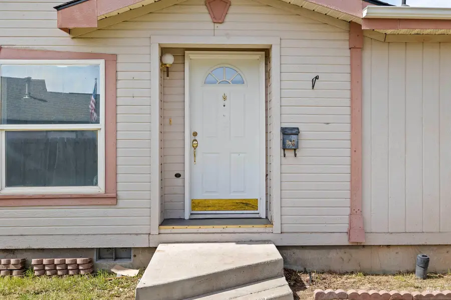 327 W Avenue I, Jerome, ID 83338 - #2
