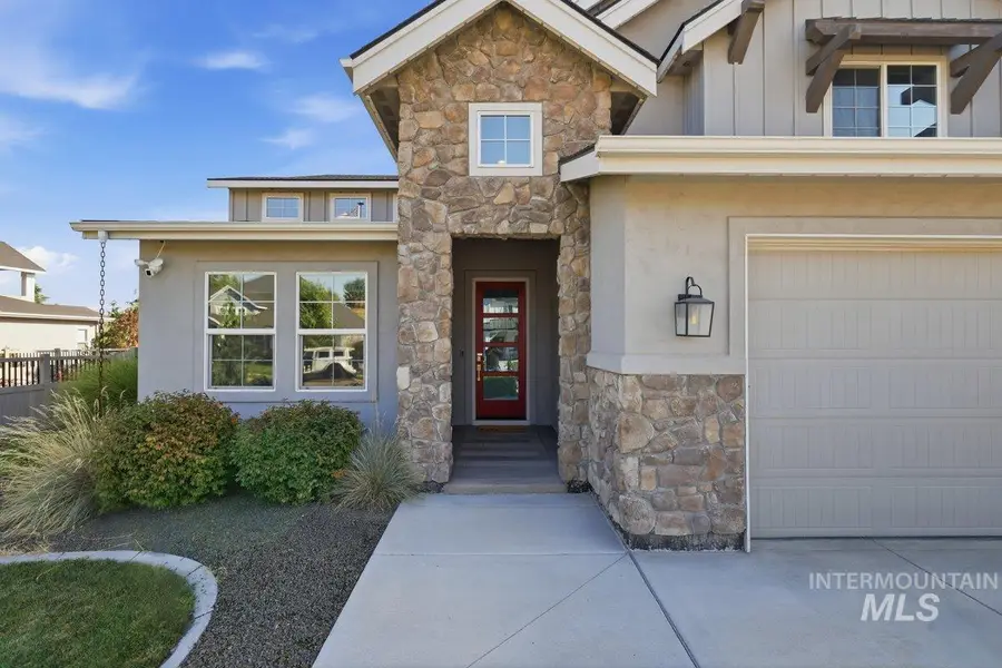 2546 E Lodge Trail Dr, Meridian, ID 83642 - #2