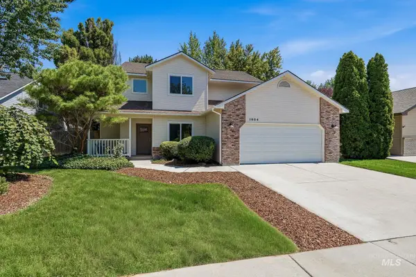 1054 N Carmen Ave, Boise, ID 83704