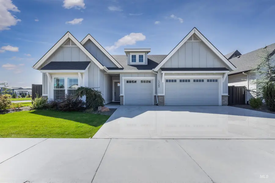 1733 E Mount Maria St, Meridian, ID 83642 - #2
