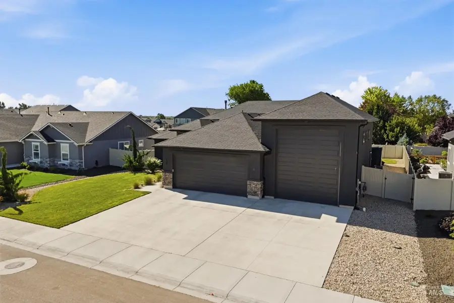 229 W Moray St, Middleton, ID 83644 - #3