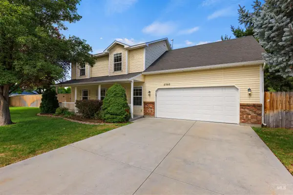 2380 W Baystone Dr, Meridian, ID 83646