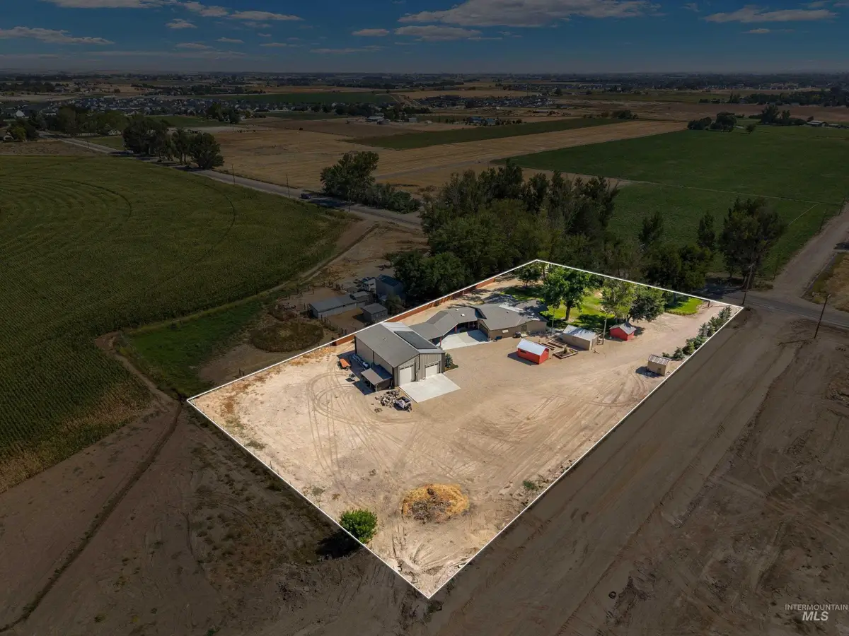 2370 W Lake Hazel Rd, Meridian, ID 83642 - #1