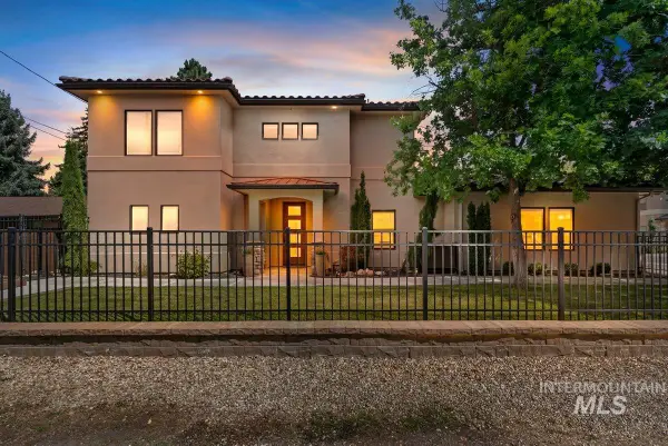 1208 E E Spinnaker Lane, Boise, ID 83706