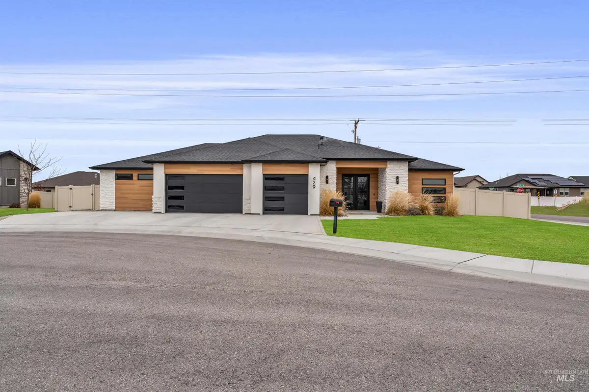 429 Meadowview Ln. N, Twin Falls, ID 83301 - #1