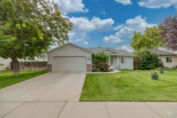 1915 W Mountain Pointe Ave, Nampa, ID 83651