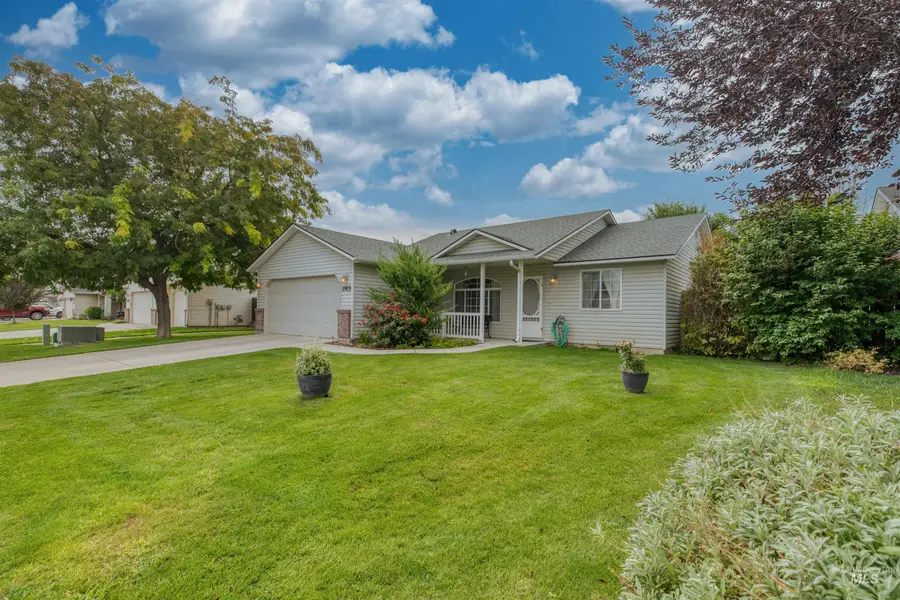 1915 W Mountain Pointe Ave, Nampa, ID 83651 - #2