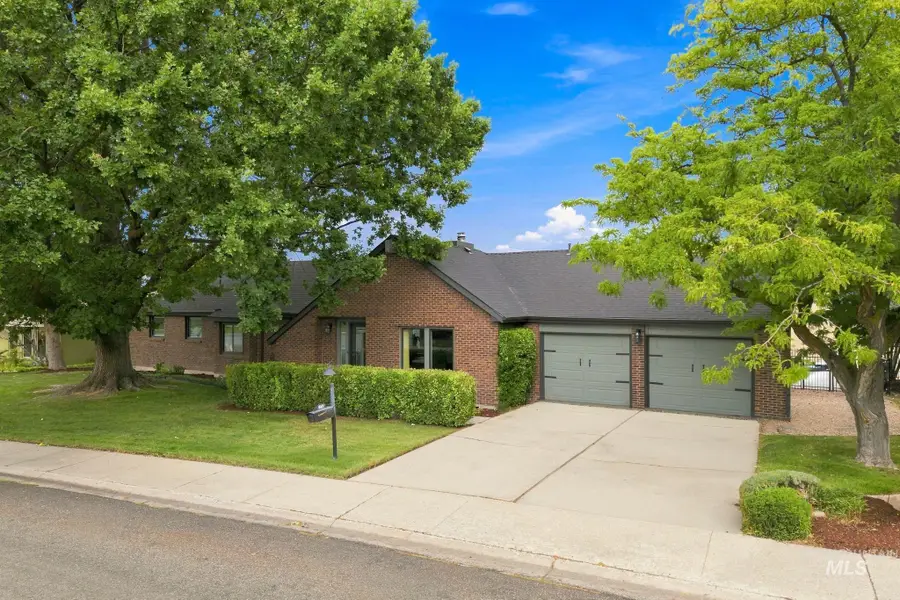 2256 E Table Rock Rd, Boise, ID 83712 - #2