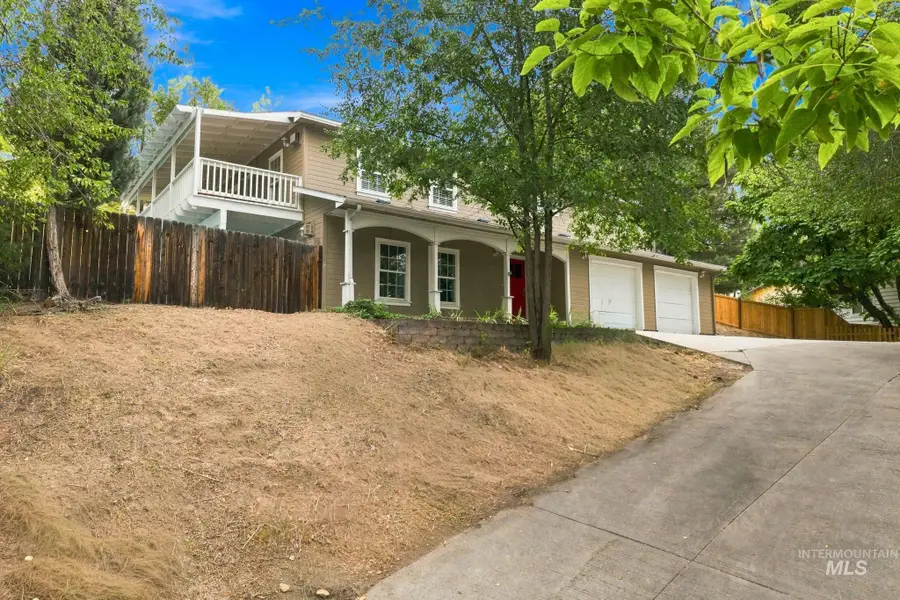 2442 W Hill Rd, Boise, ID 83702 - #2