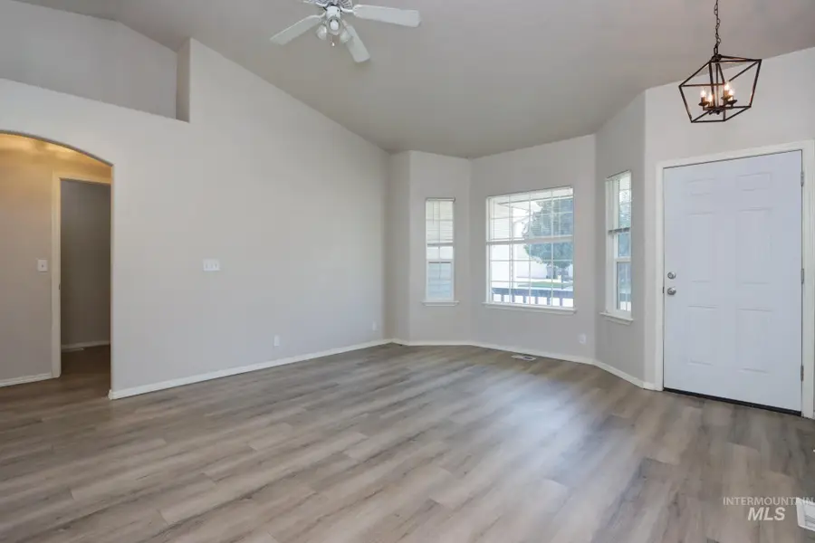 1914 W Curlew, Nampa, ID 83651 - #3