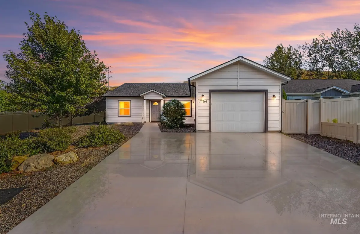 7764 Gary Ln, Boise, ID 83714 - #1