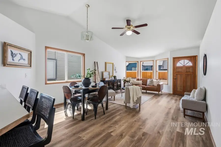 804 E Main St #3, Emmett, ID 83617 - #3