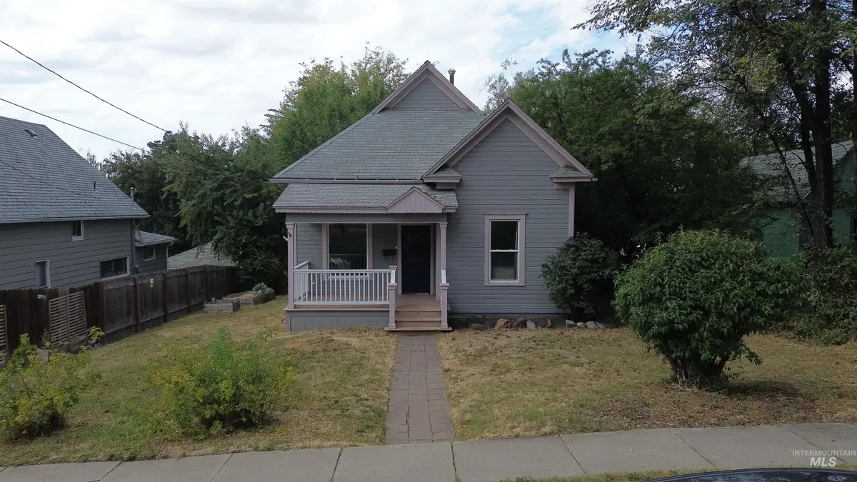 1013 Logan, Moscow, ID 83843 - #1
