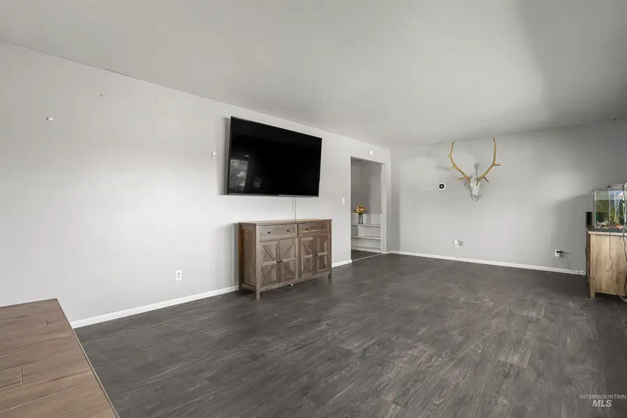 2360 Burton Ave, Burley, ID 83318 - #2