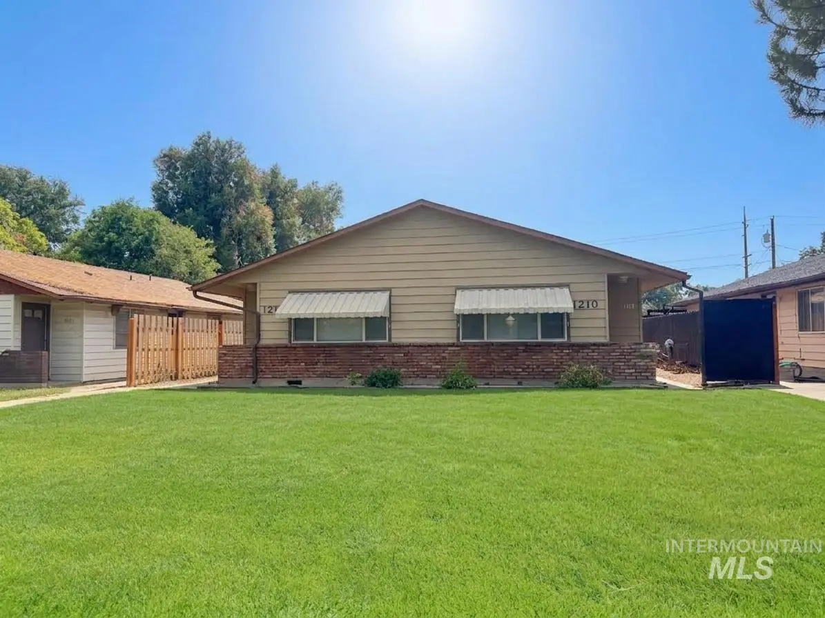 1208 S Fern St, Nampa, ID 83686 - #1