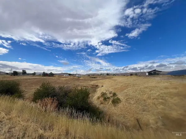 2277 Keithly Creek Rd, Midvale, ID 83645