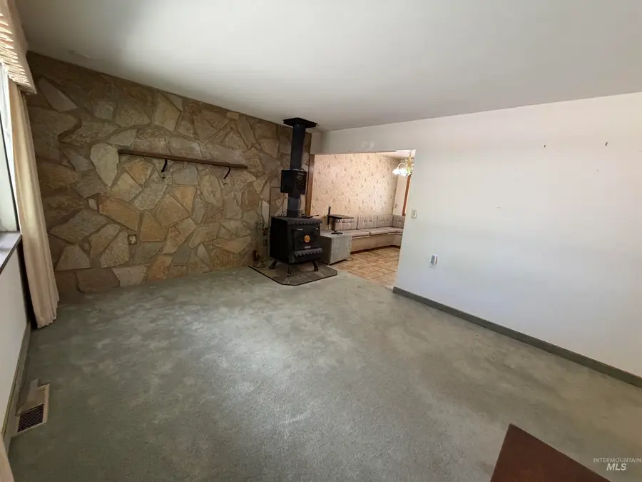 120 S 11th East, Mountain Home, ID 83647 - #3