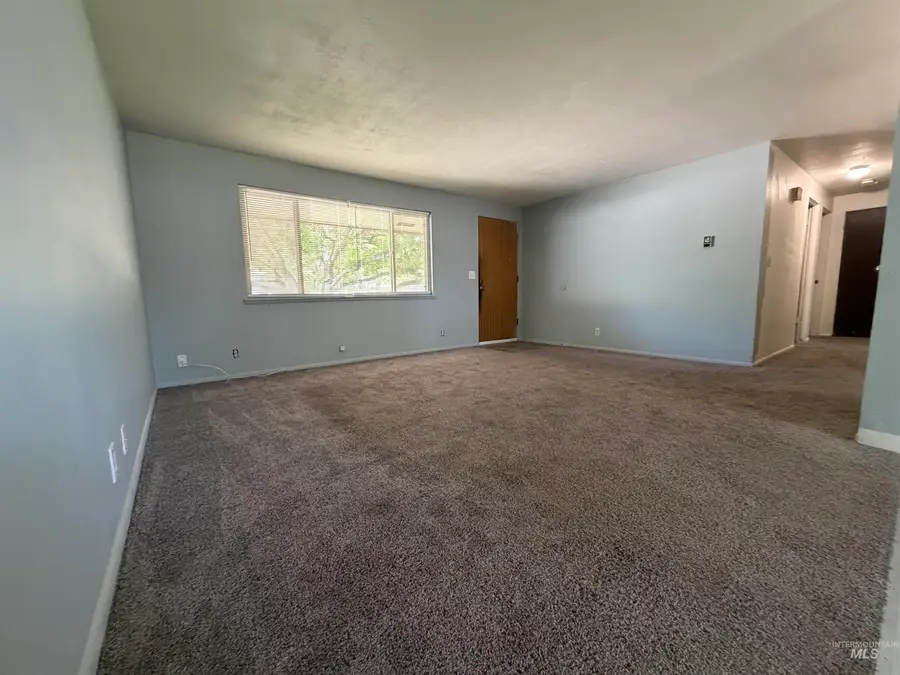 160 S 11th East, Mountain Home, ID 83647 - #3