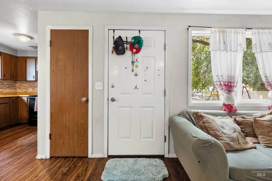 120 E Avenue C, Jerome, ID 83338 - #3