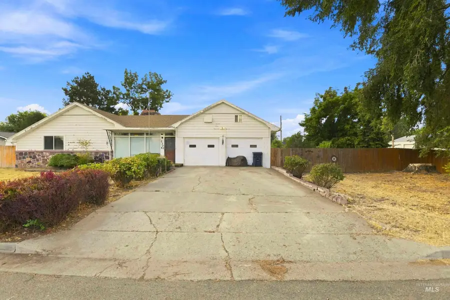2302 Cherry Street, Caldwell, ID 83605 - #3