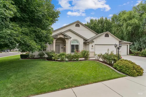 232 Taurus Way, Star, ID 83669